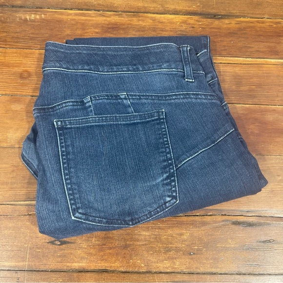 Torrid Blue bombshell skinny Jeans Classic Denim - Picture 1 of 8